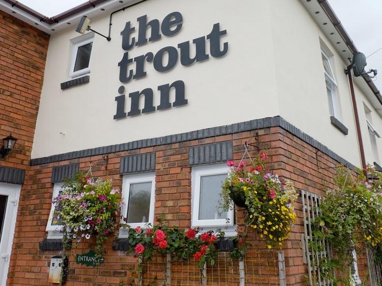 The Trout Inn Beulah Luaran gambar